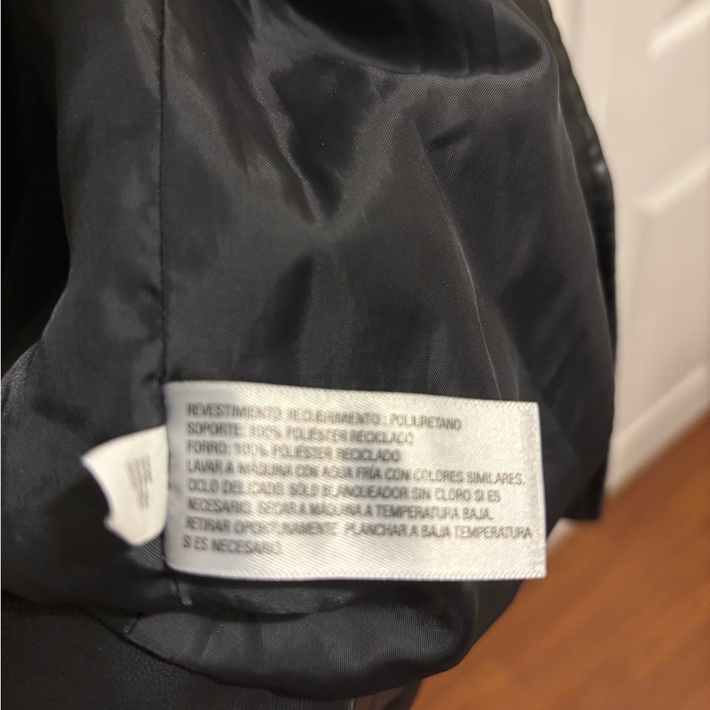 Universal Thread Black Teddy Jacket Plush Boxy Si… - image 5